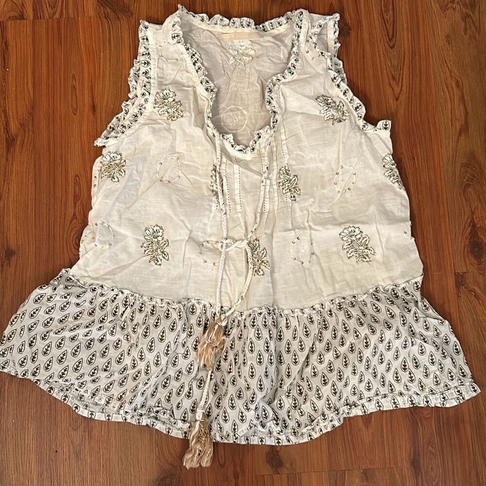 Lola Australia adorable white cotton sleeveless top with tassel size S